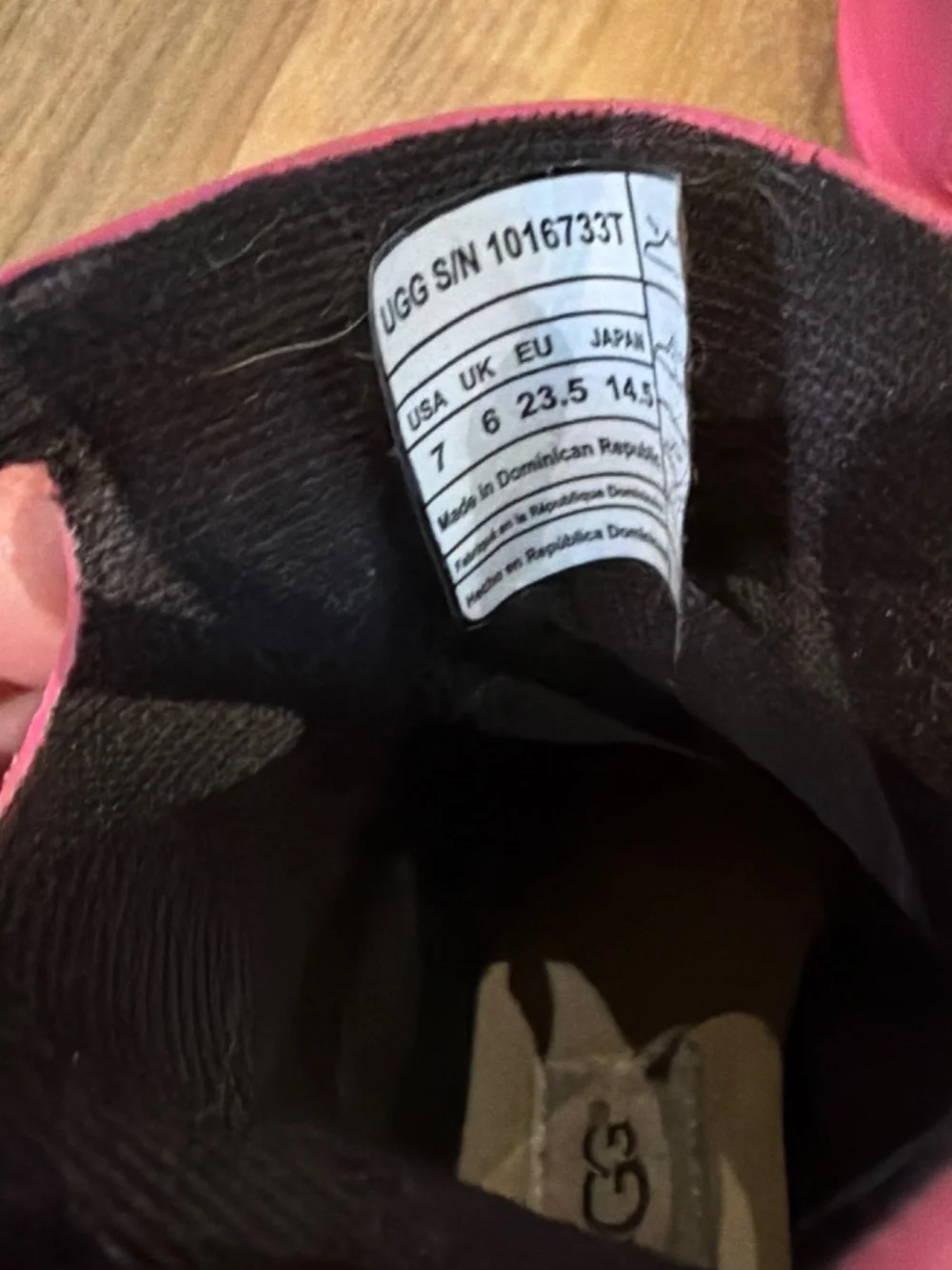 UGG Infant Rain boots Size 7 Pink